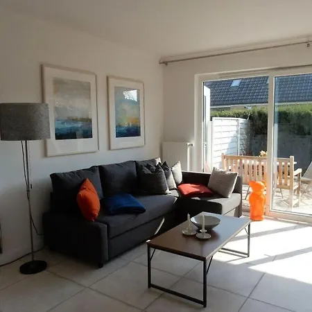 Comfortable Near The Beach Ferienhaus